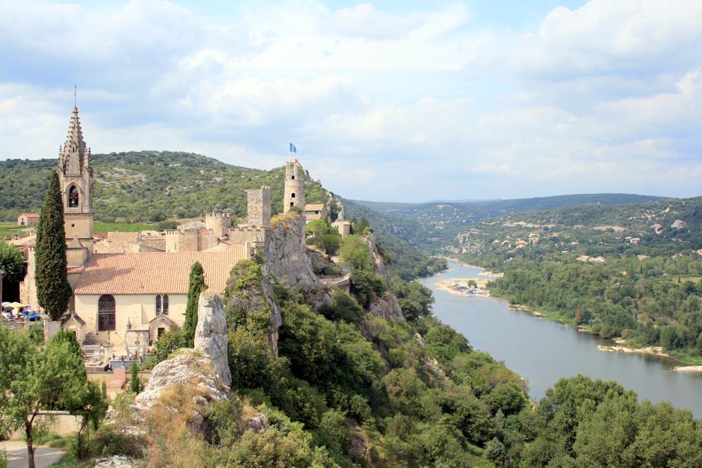Du Reve O Naturel - Maison De Vacances Entre Gorges De L'Ardeche Et Gard Saint-Julien-de-Peyrolas Exterior foto